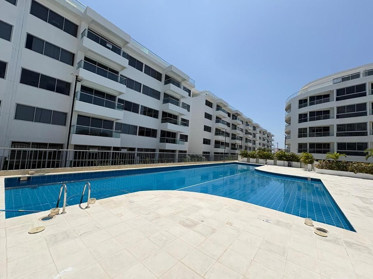 Amplio Familiar Con Piscina En Serena Del Mar *