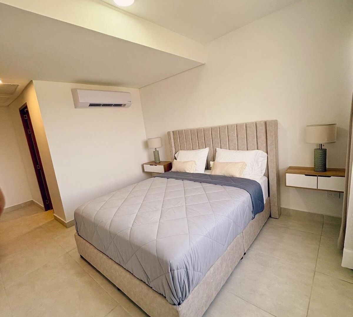 Amplio Familiar Con Piscina En Serena Del Mar Cartagena