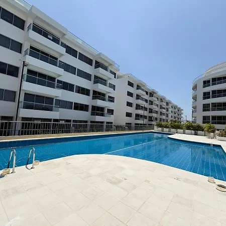Amplio Familiar Con Piscina En Serena Del Mar *